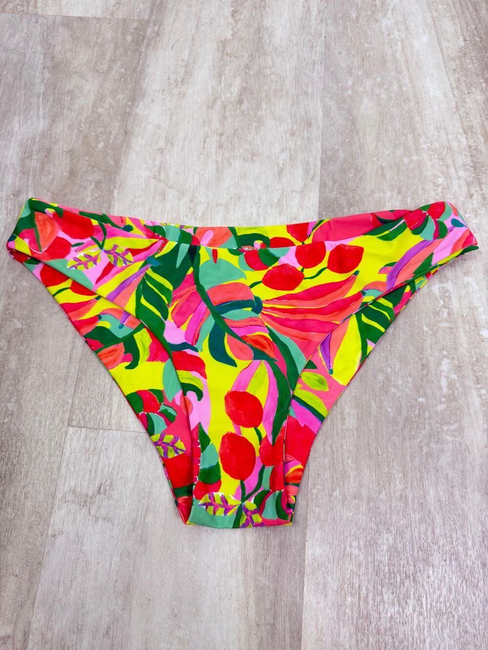 Kulani Kinis Maldives Muse Pink Multi Tropical Print Bikini Bottoms Size Medium